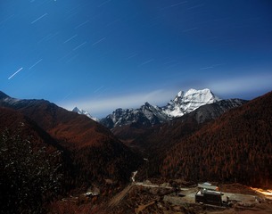 斗转星移央迈永.jpg