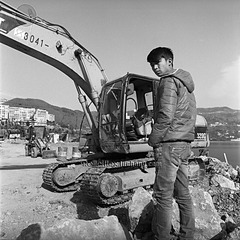 巫05-02