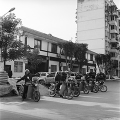 巫09-04