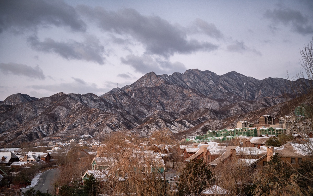 立冬时节的天皇山一一一场暴雪让天皇山呈现出不同以往的容颜摄于京冀
