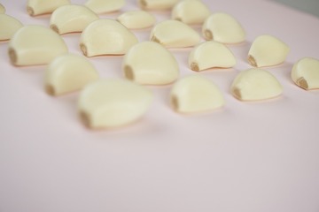 white garlic square 