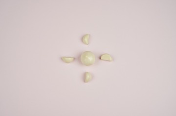 garlic flower