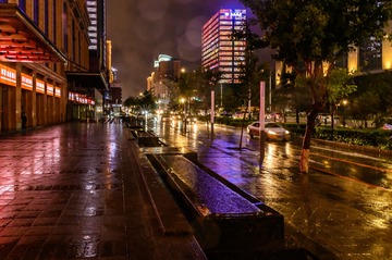 吉林长春雨中夜景 (12)