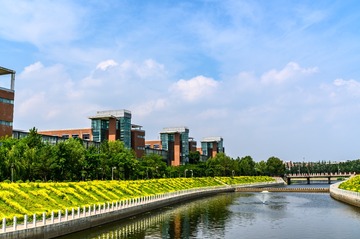 吉林财经大学校内建筑景观 (2)