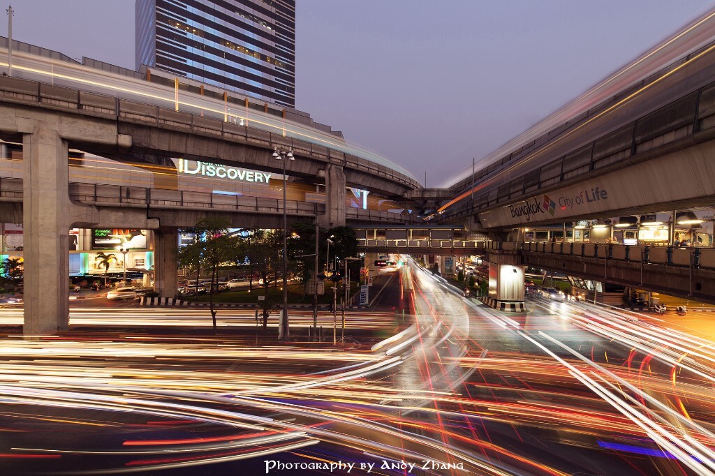 1月,曼谷街头的川流不息。<br />
Bangkok,Thailand