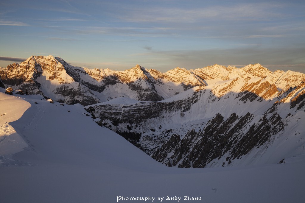 12月,Hafelekar的日照金山<br />
Innsbruck,Austria