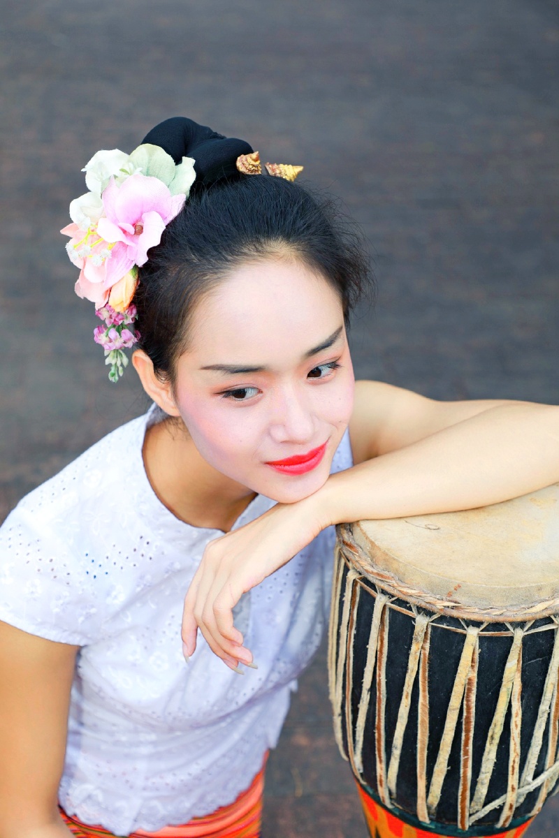 水一样的傣家妹纸都不想走了