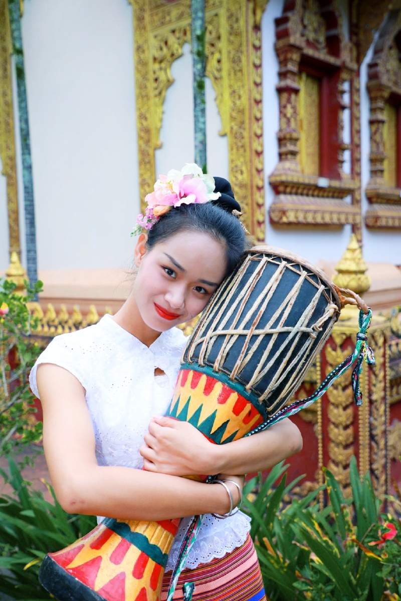 水一样的傣家妹纸都不想走了