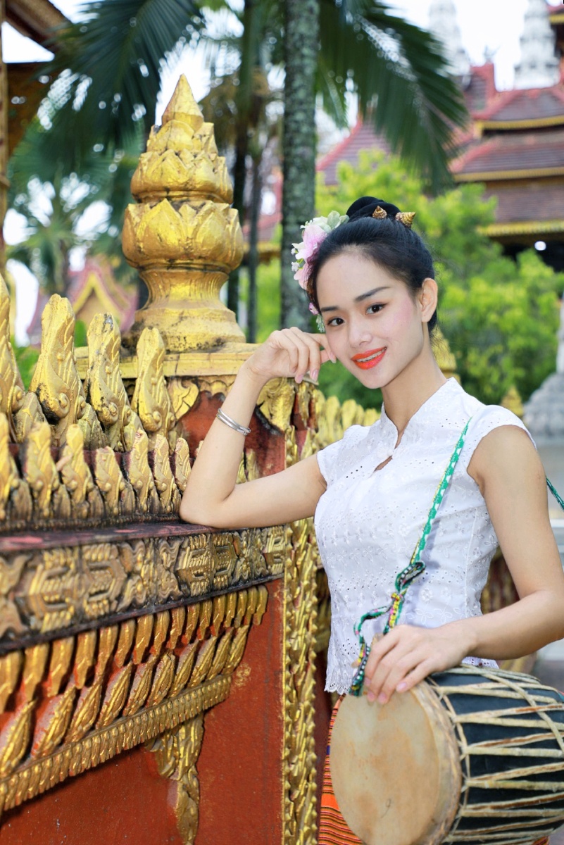 水一样的傣家妹纸都不想走了