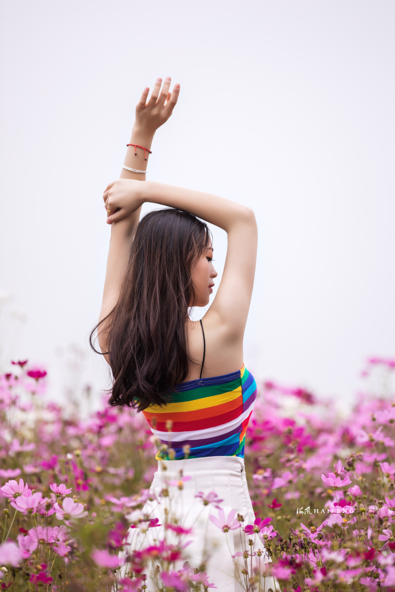 让花儿也低头逊色的小霜霜