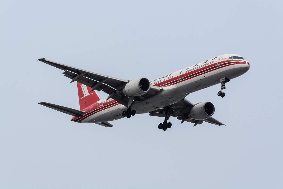 b-2843,上海航空.boeing 757-26d.最爱的757