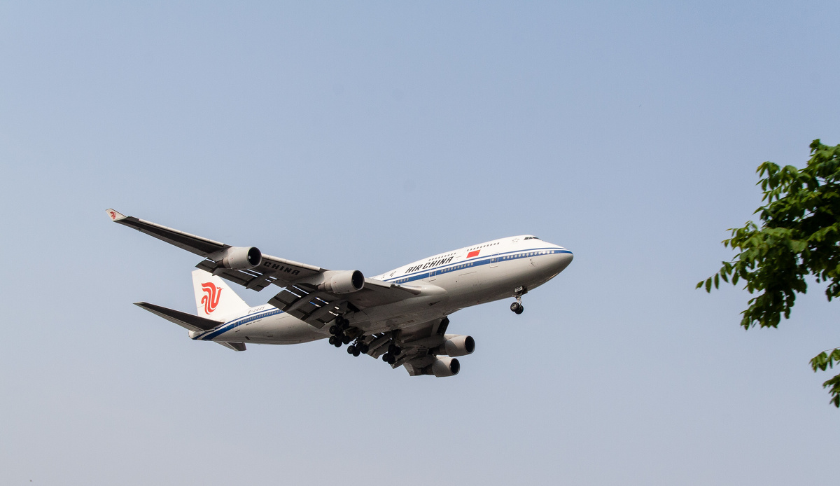 b-2445,中国国际航空.boeing 747-4j6.