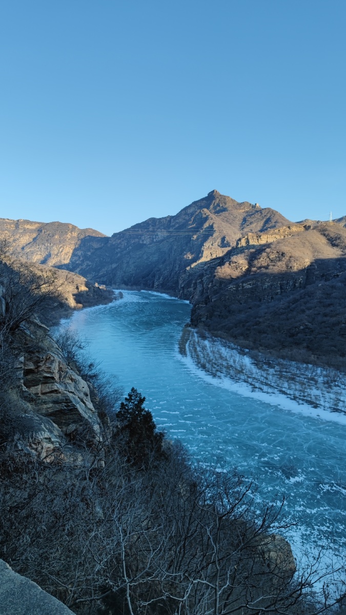 春光微暖山河大好