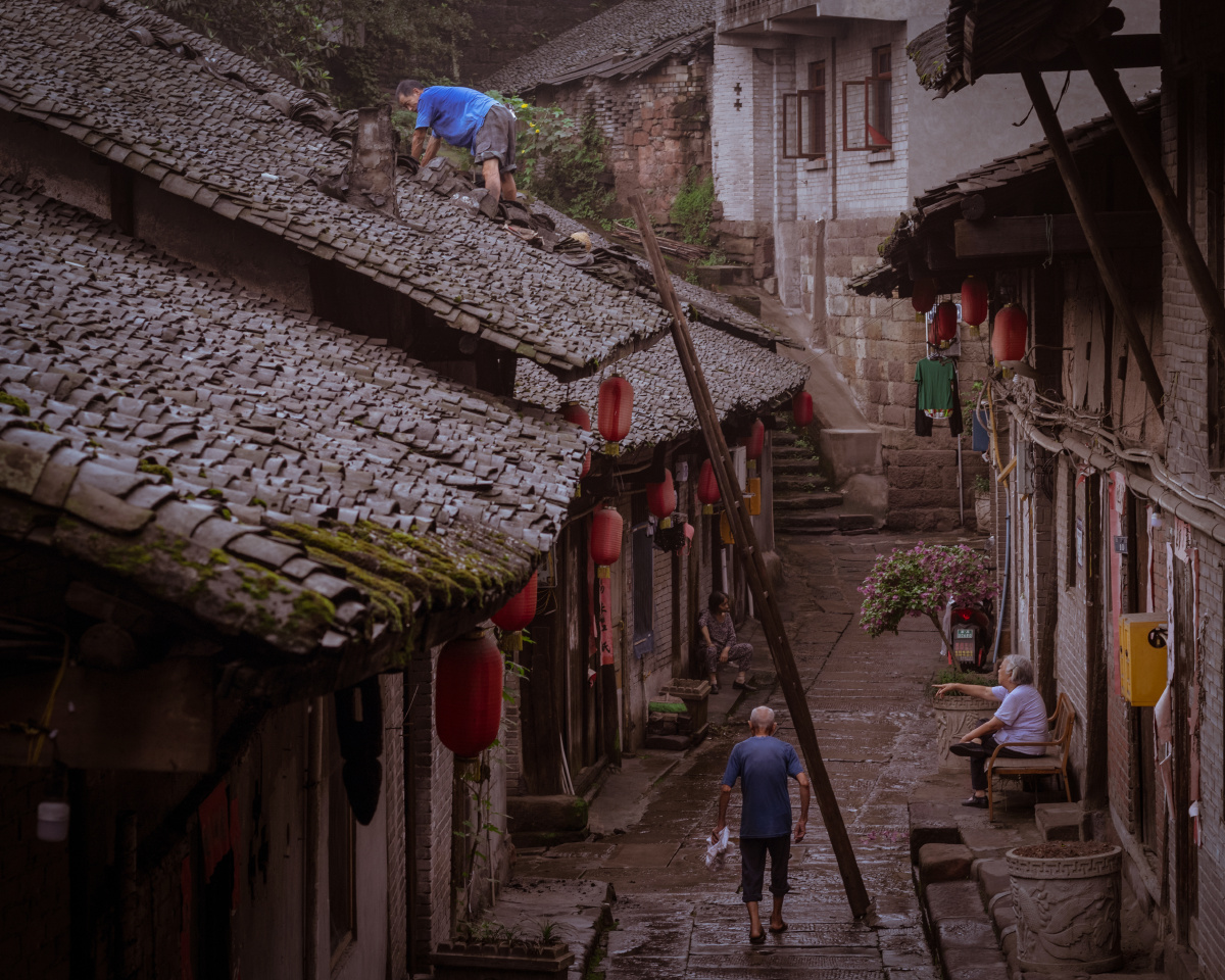 老街变迁记得第一次来这里的时候这里清幽的环境整洁的青石板路清新的