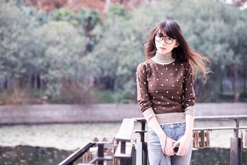 毛衣美眉_40