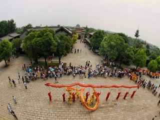 传统舞龙