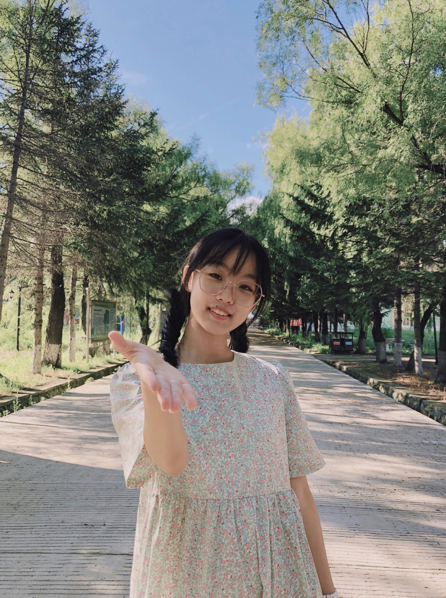 摇摇晃晃的小脑袋