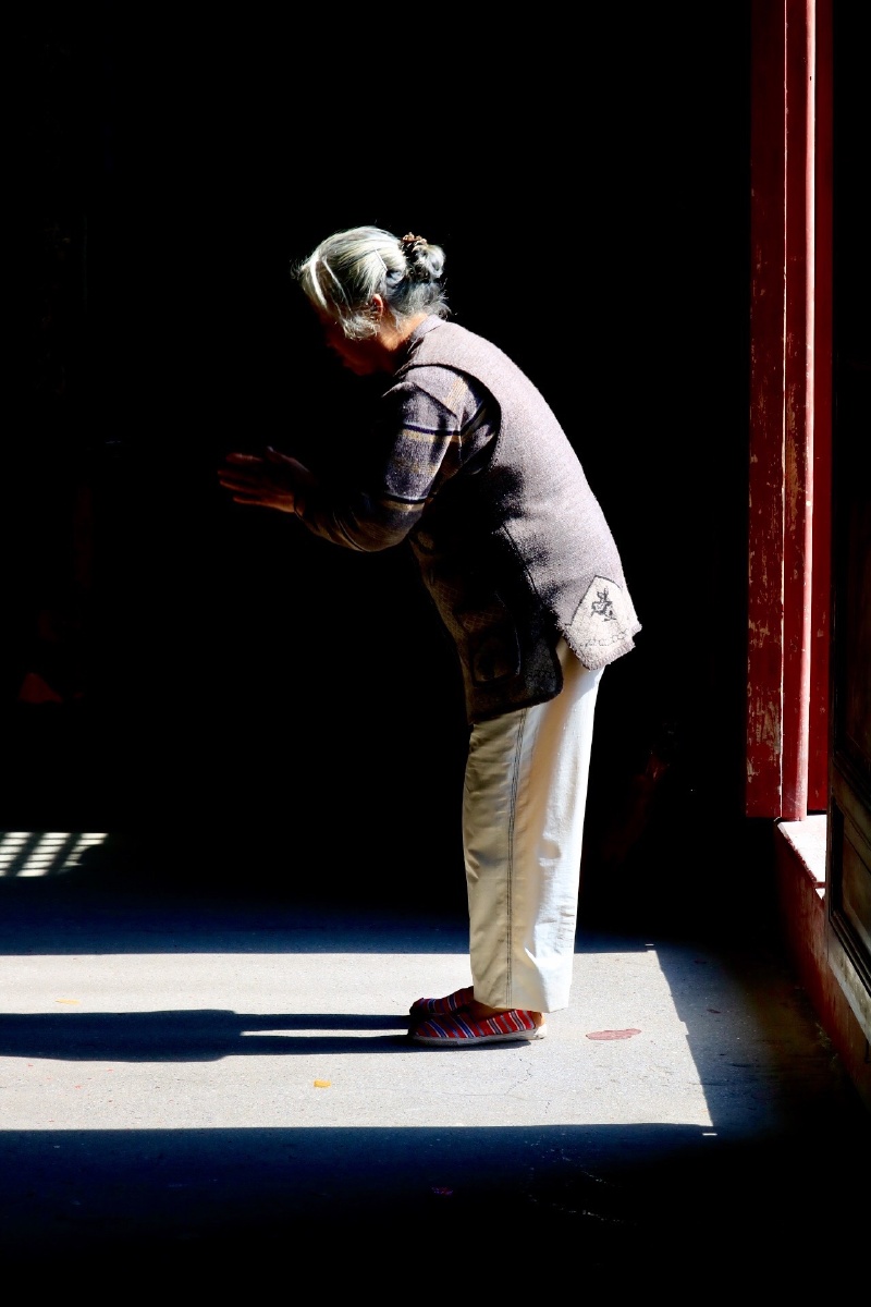 祈祷- 152792908847870洪伟 - 图虫网 - 优质摄影师交流社区