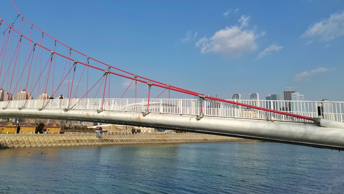 大连星海湾挑月桥