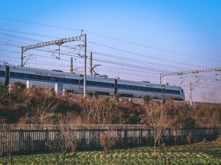 175240