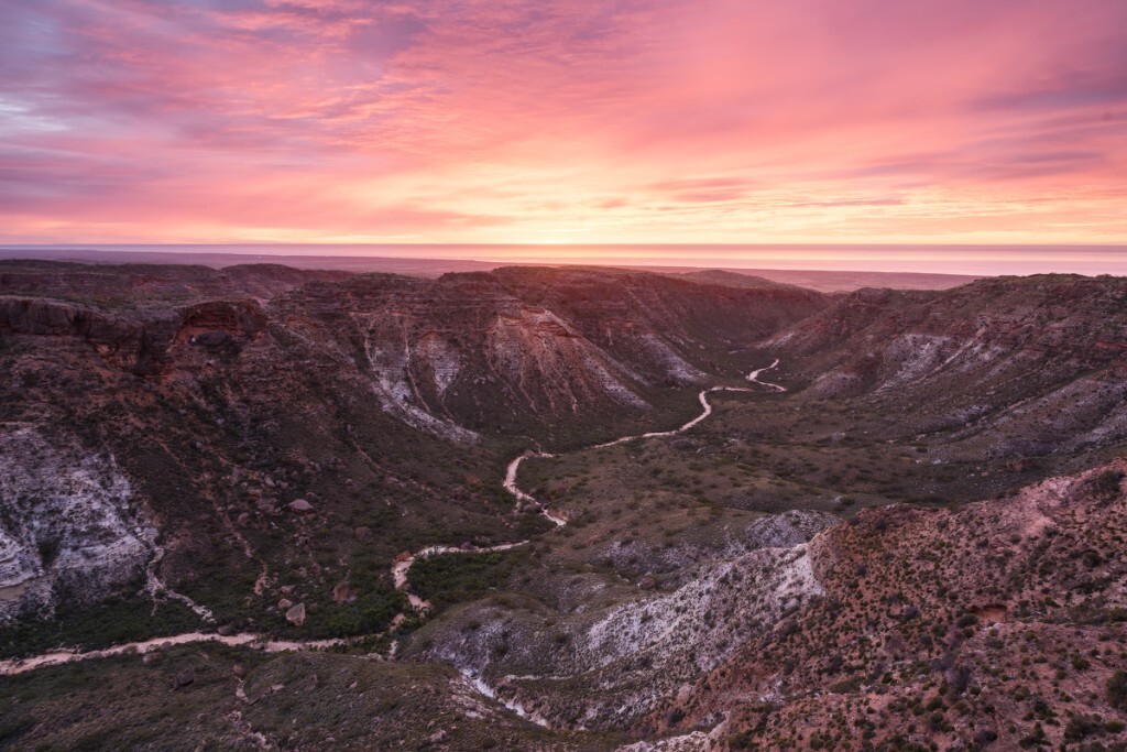西澳大利亚的Grand Canyon，人品爆发连续四个早晨朝霞漫天，连续四个早晨早起拍照。