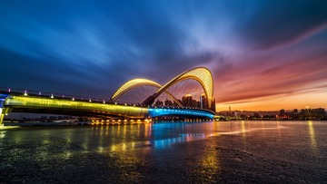 龙城