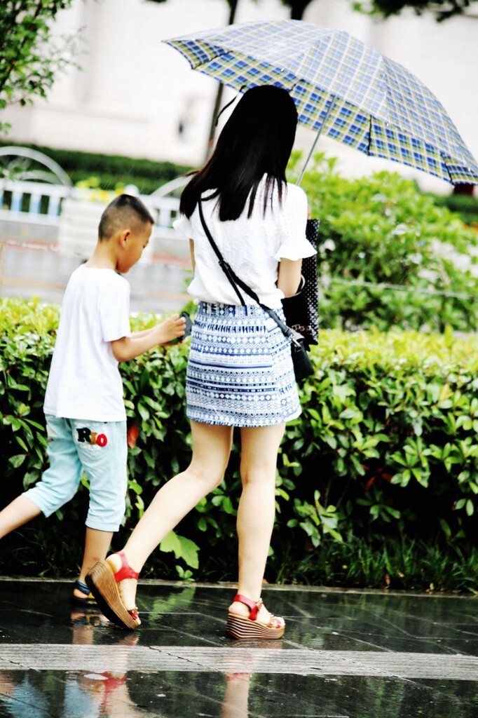 跟着妈妈走