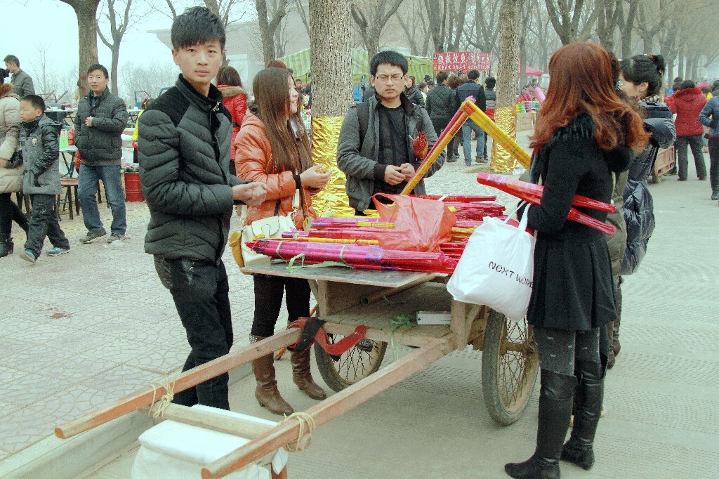 小摊小贩闪亮登场