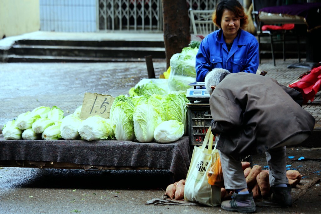 小摊小贩闪亮登场