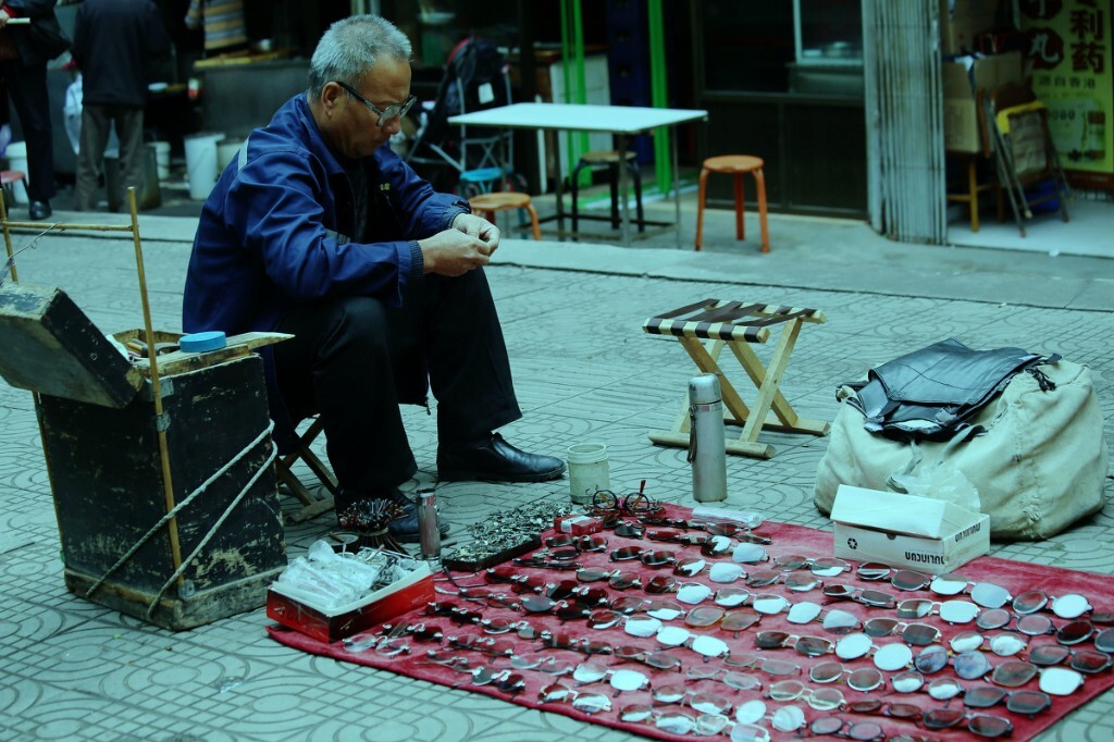 小摊小贩闪亮登场