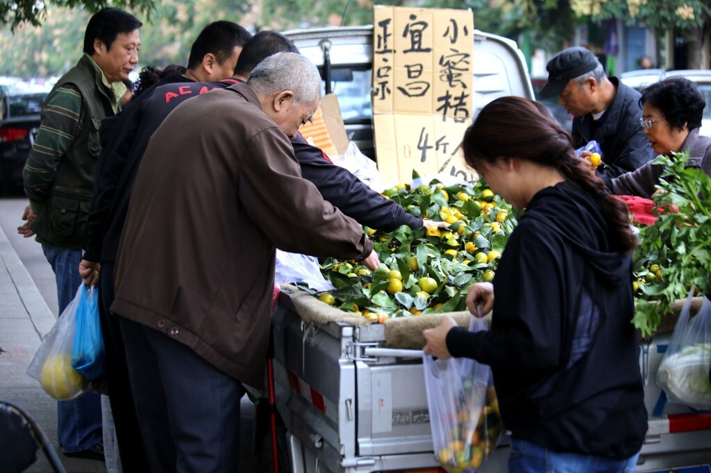 小摊小贩闪亮登场