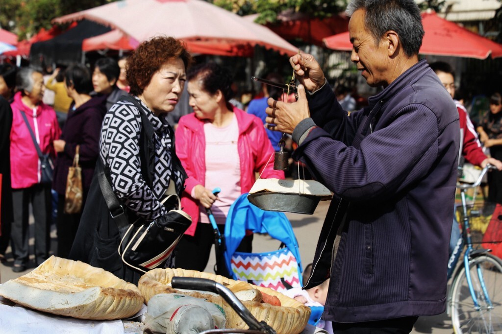 小摊小贩闪亮登场