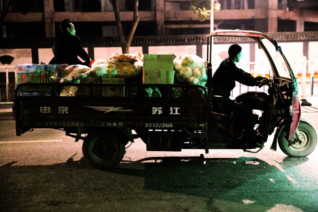 小摊小贩闪亮登场