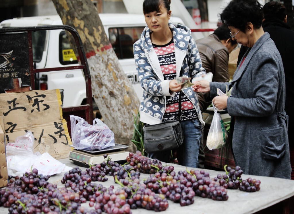 小摊小贩闪亮登场