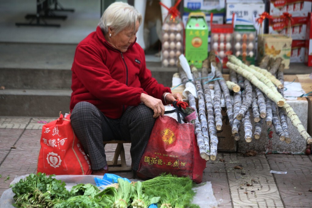 小摊小贩闪亮登场