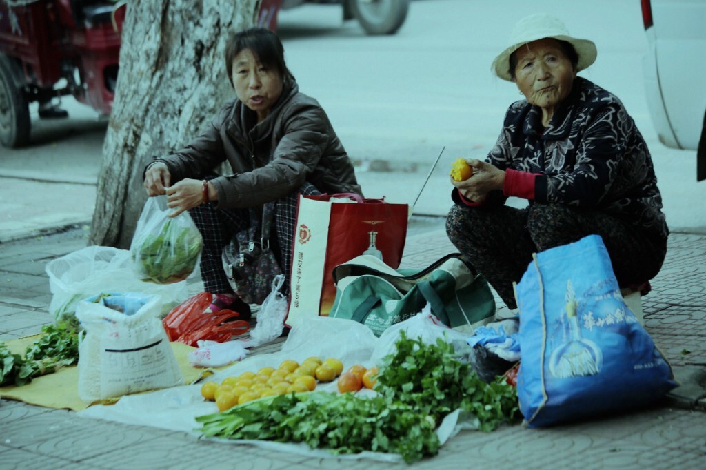 小摊小贩闪亮登场
