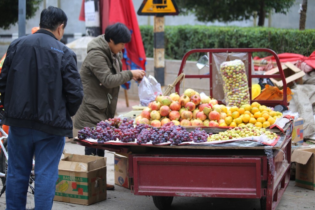 小摊小贩闪亮登场