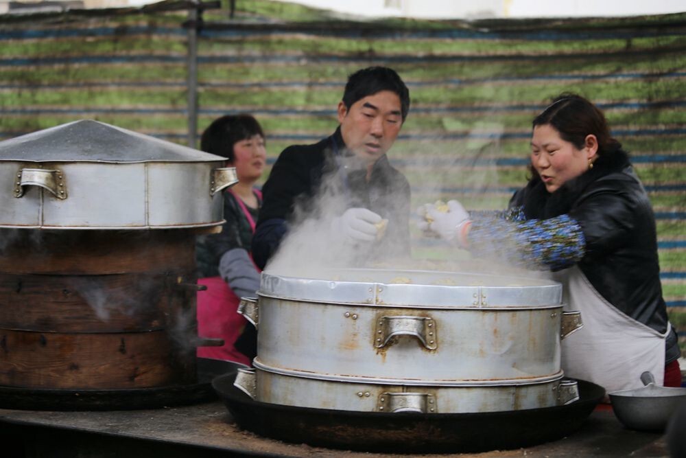 小摊小贩闪亮登场