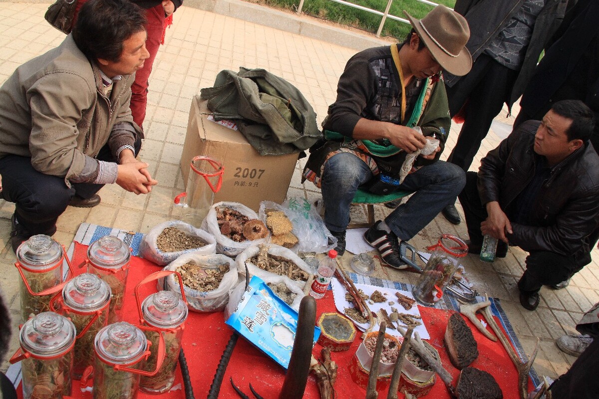 小摊小贩闪亮登场