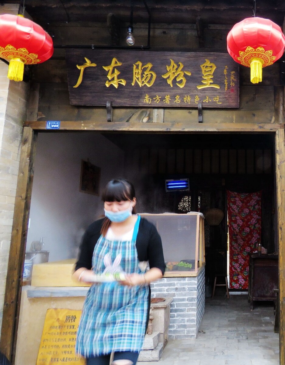 小摊小贩闪亮登场
