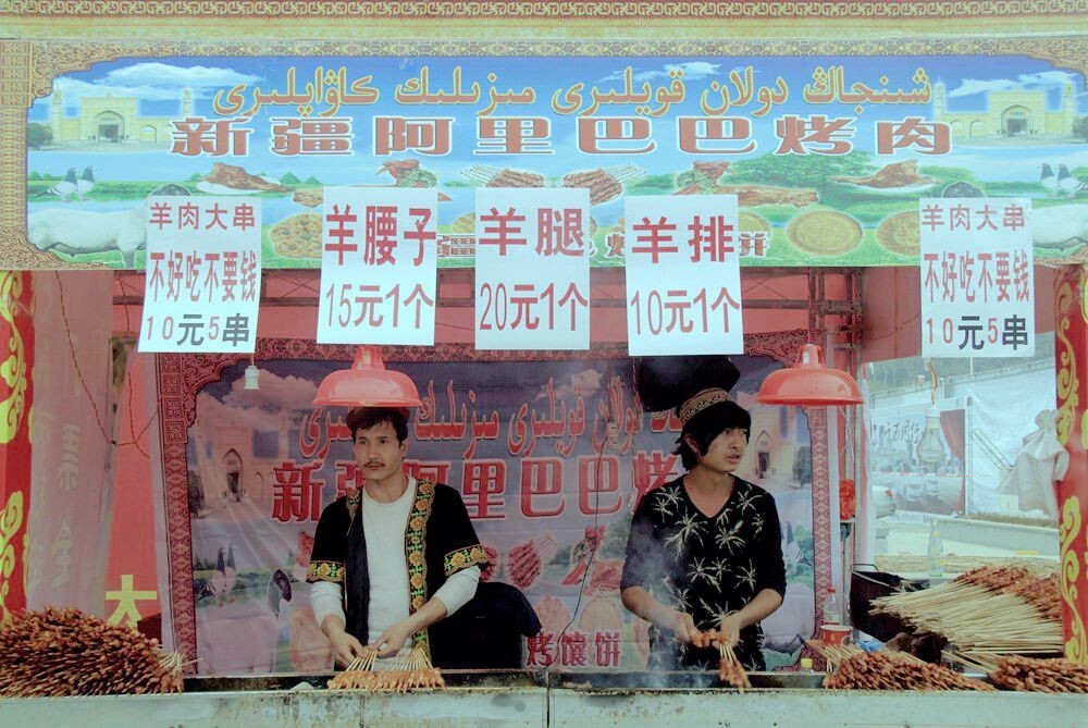 小摊小贩闪亮登场
