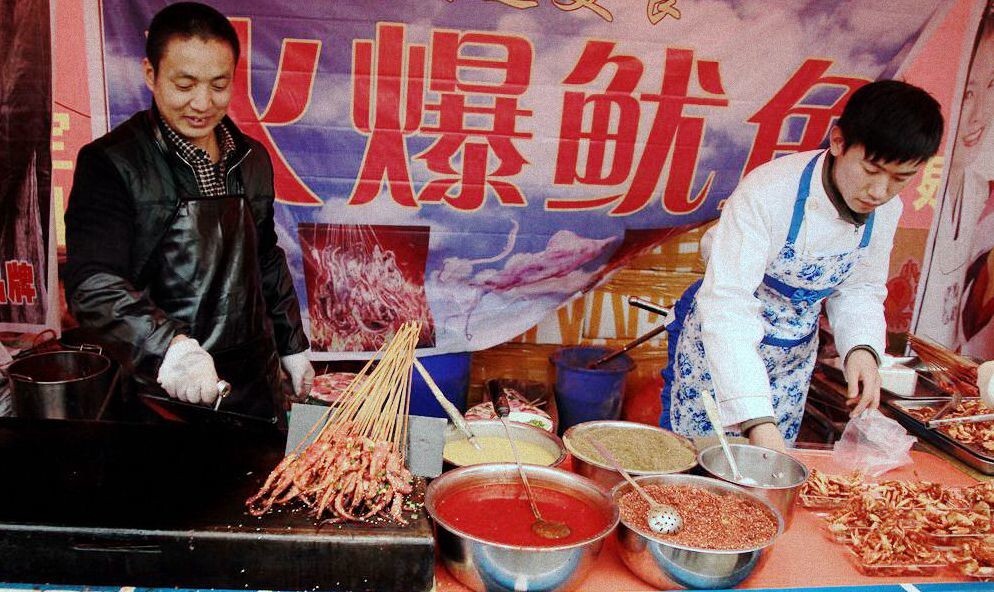 小摊小贩闪亮登场