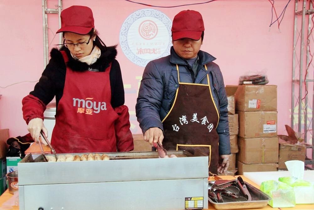 小摊小贩闪亮登场