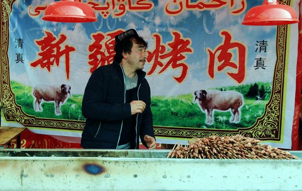 小摊小贩闪亮登场