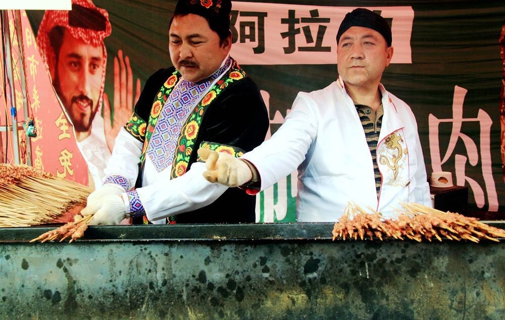 小摊小贩闪亮登场