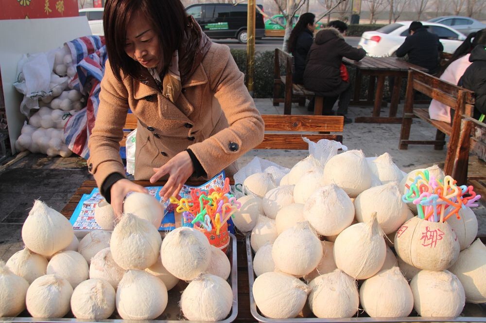 小摊小贩闪亮登场