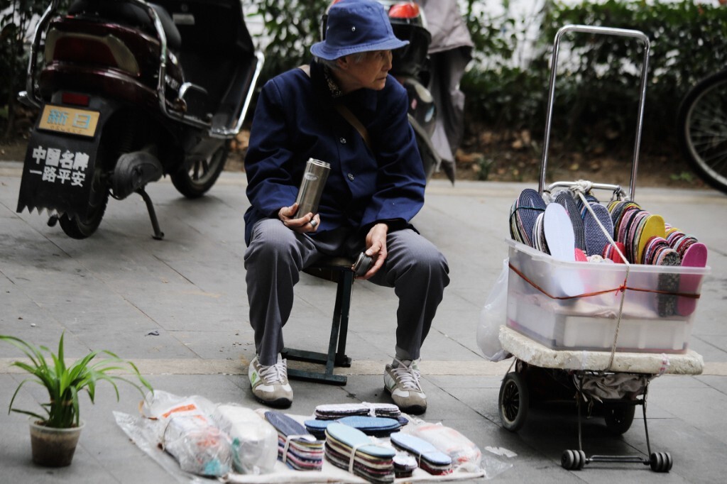 小摊小贩闪亮登场