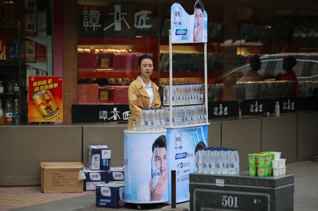小摊小贩闪亮登场