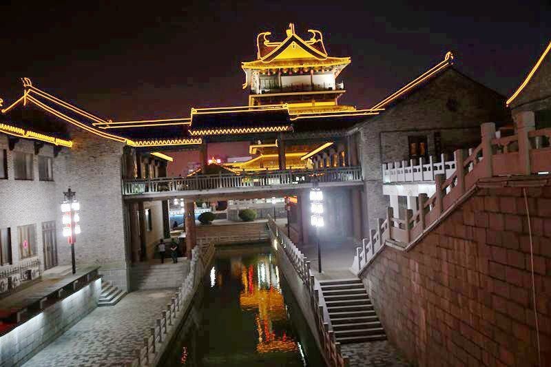盐城水街夜景
