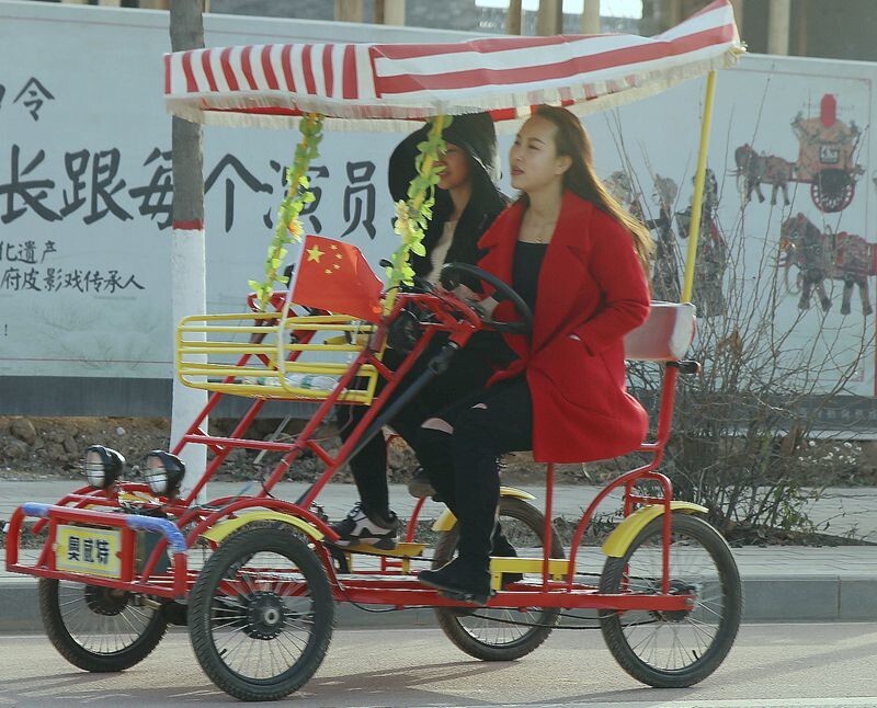 骑车过年